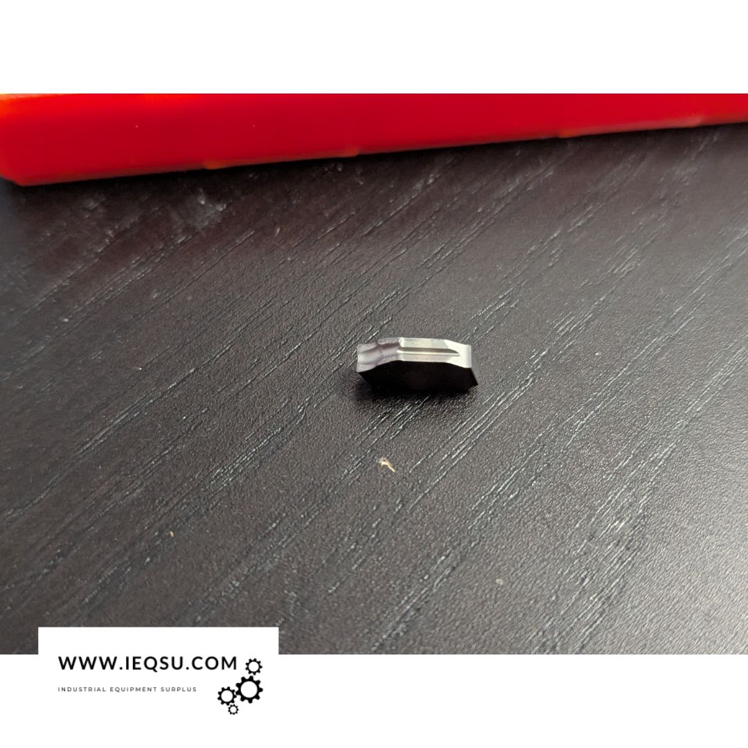 Sandvik Coromant QD-NG-0300-0002-CM H13A Carbide Cut-Off Inserts – 8 pcs